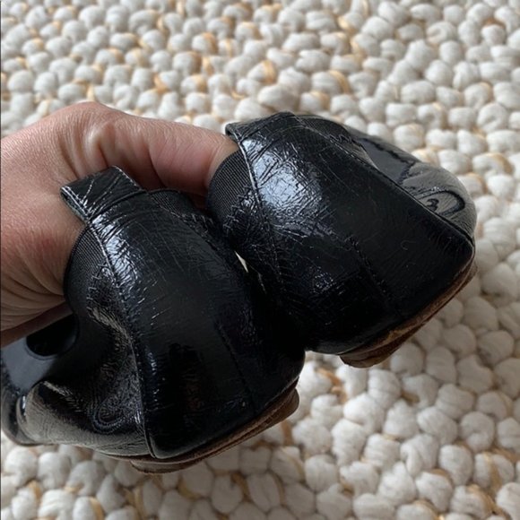 CHANEL Black Patent Leather Ballerina Flats - Picture 10 of 14